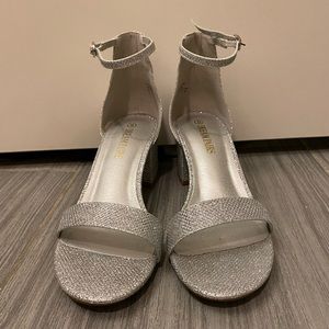 Dream Pairs Low Chunk Heels